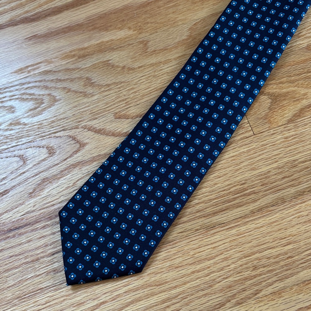 Men's Black and Blue Patterned Tie